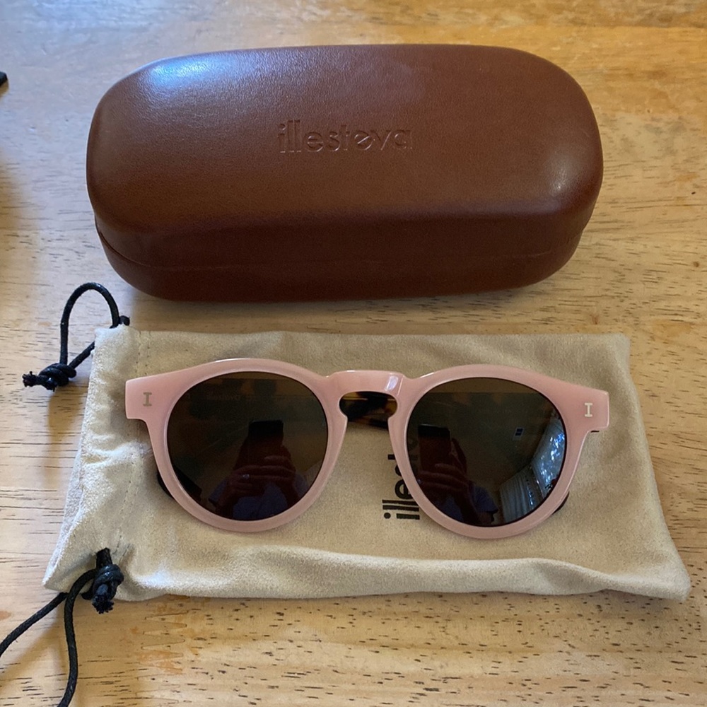 Illesteva pink Leonard sunglasses